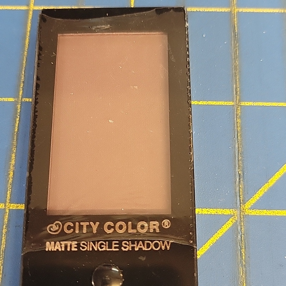 City Color Matte Shadow 2.4g New Sealed Item Amethyst